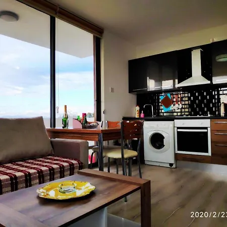 Uptown App & Pool Daily Contactless Check In & Check Out דירה