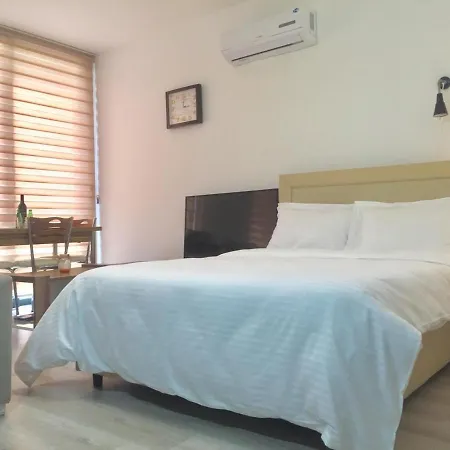 דירה Uptown App & Pool Daily Contactless Check In & Check Out