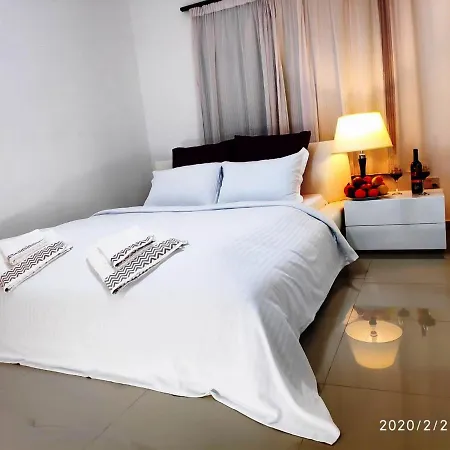 Apartmán Uptown App & Pool Daily Contactless Check In & Check Out