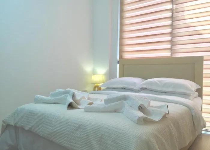 Uptown App & Pool Daily Contactless Check In & Check Out Apartamento Famagusta (Northern Cyprus)