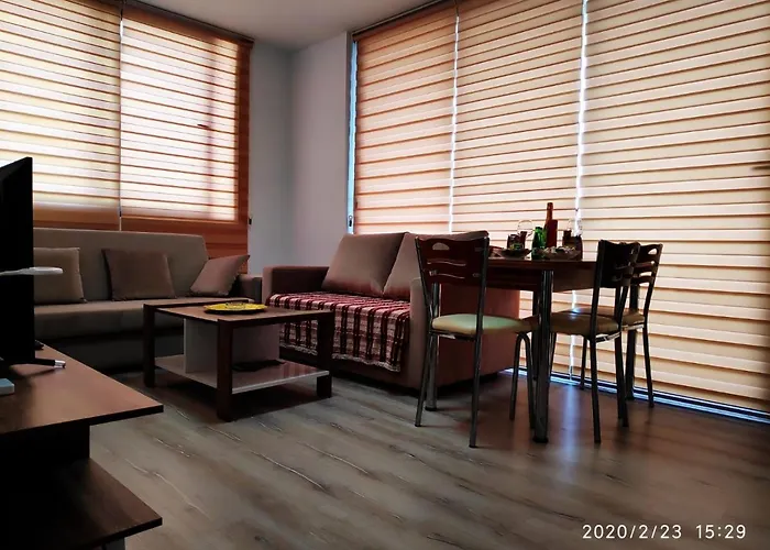 Uptown App & Pool Daily Contactless Check In & Check Out Apartamento *