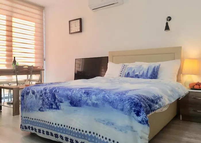 Uptown App & Pool Daily Contactless Check In & Check Out